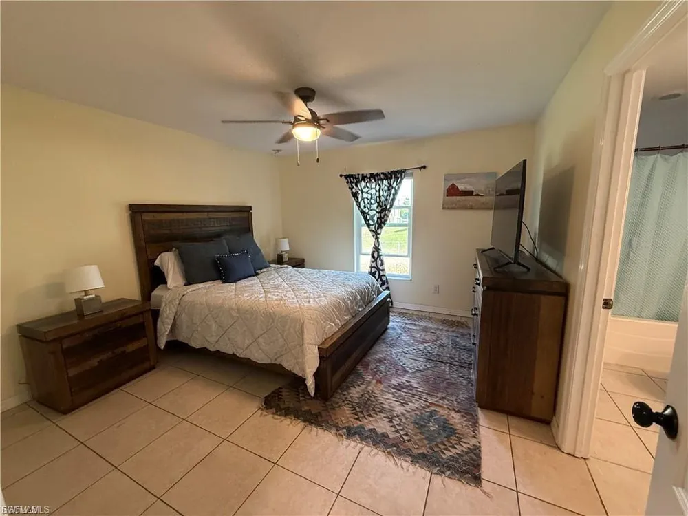 2837 NW 21st Avenue Cape Coral, FL 33993