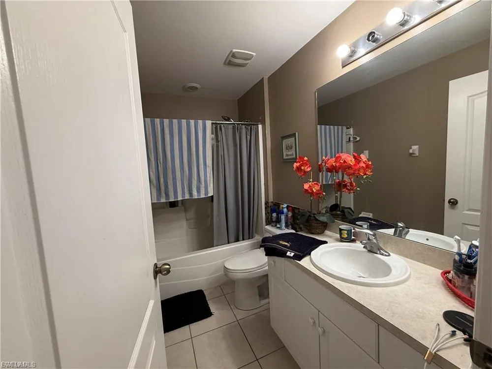 2837 NW 21st Avenue Cape Coral, FL 33993