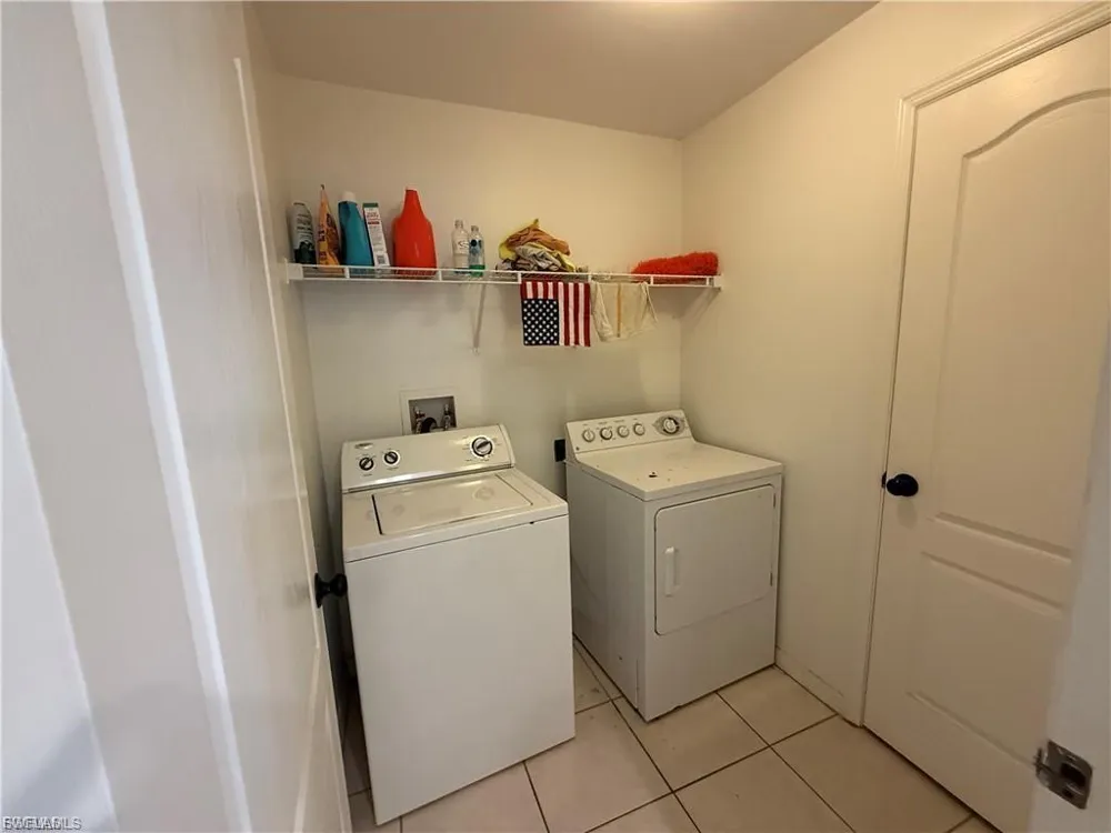 2837 NW 21st Avenue Cape Coral, FL 33993