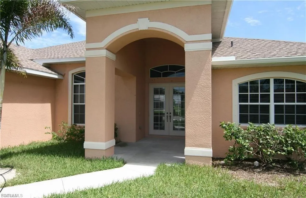 1919 SW 2nd Terrace Cape Coral, FL 33991