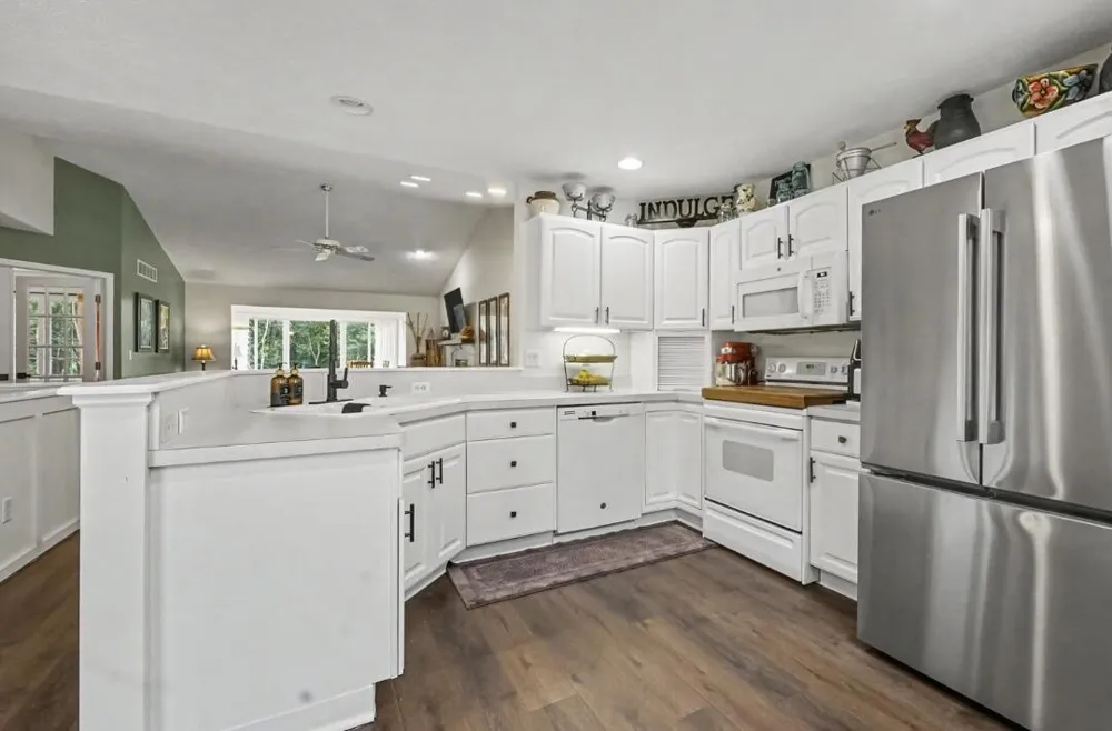 2017 Blue Bell Way Grand Rapids City, MI 49504