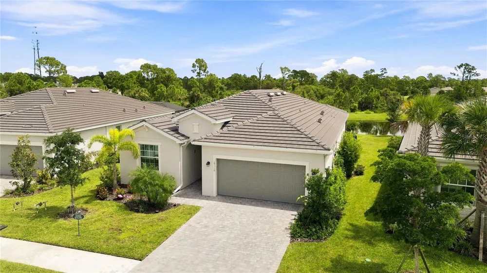 19110 MOSCATO COURT Venice, FL 34293