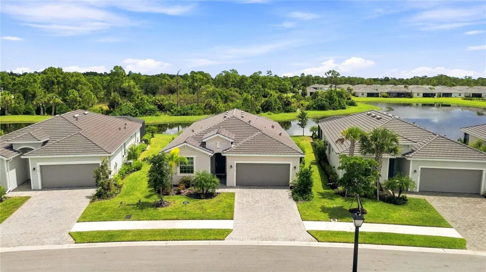 19110 MOSCATO COURT Venice, FL 34293