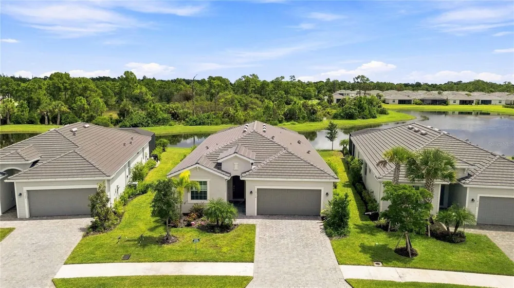 19110 MOSCATO COURT Venice, FL 34293