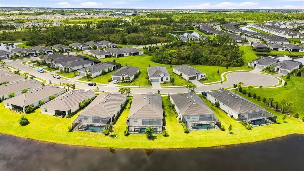 19110 MOSCATO COURT Venice, FL 34293