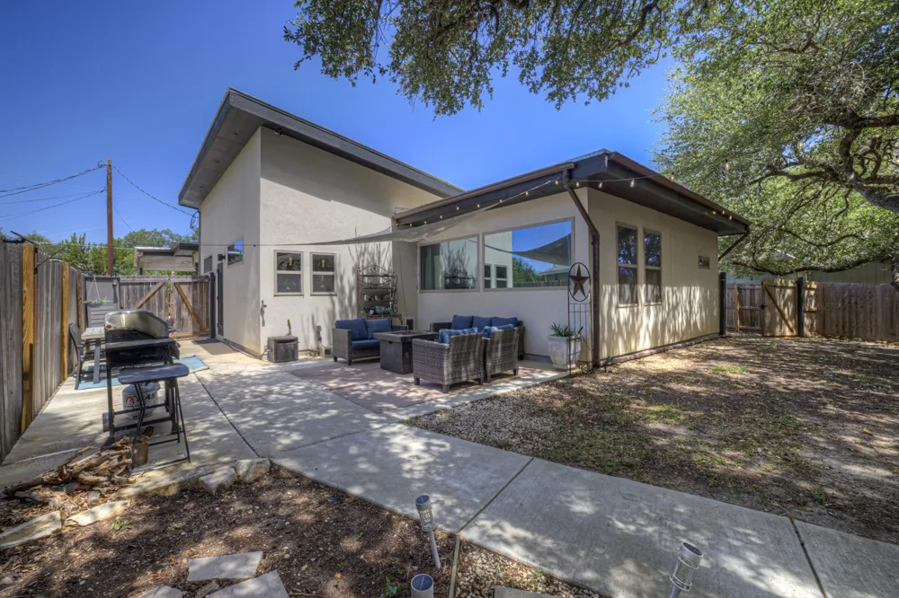 1630 Canyon Edge Canyon Lake, TX 78133