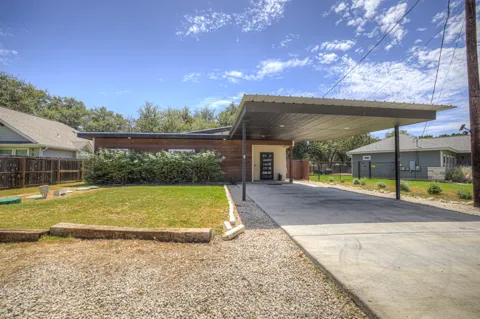 1630 Canyon Edge