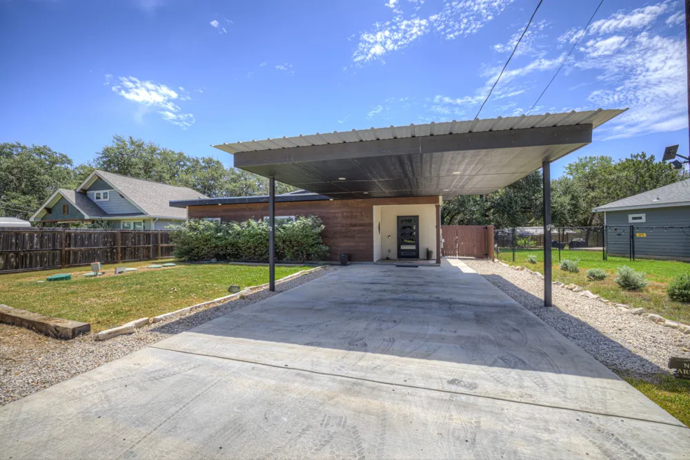 1630 Canyon Edge Canyon Lake, TX 78133