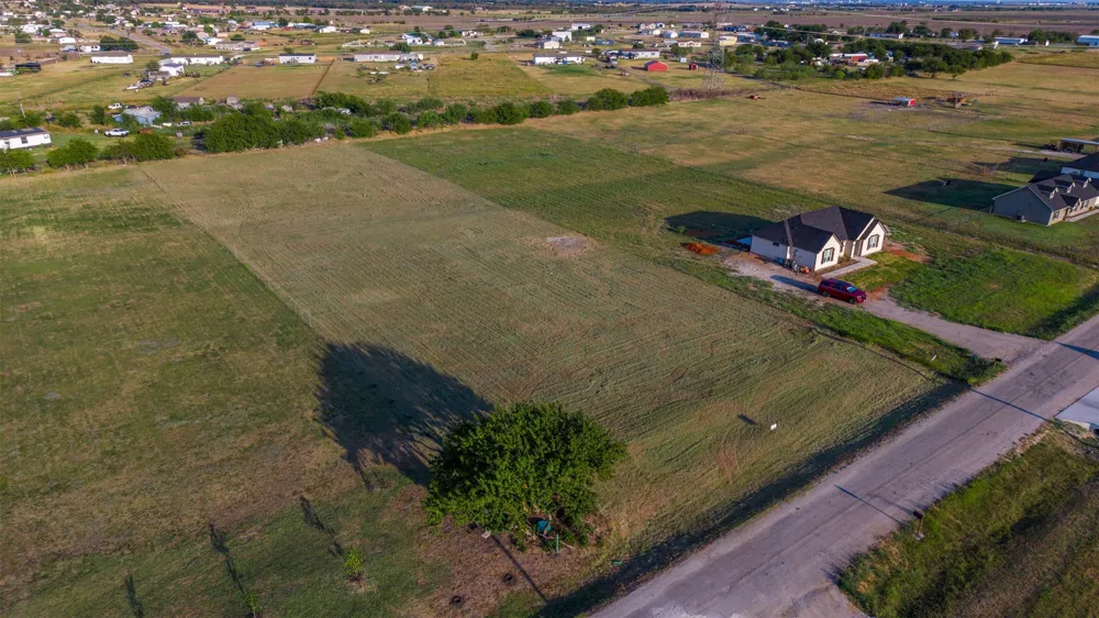 5808 High Plains Trail Godley, TX 76058