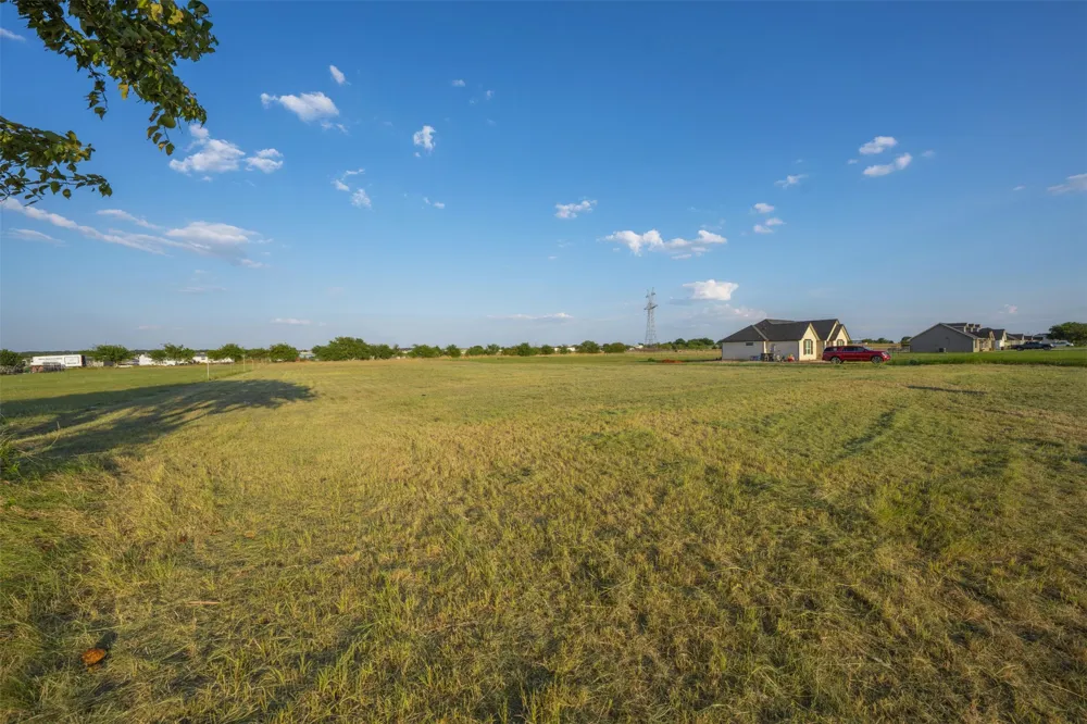 5808 High Plains Trail Godley, TX 76058