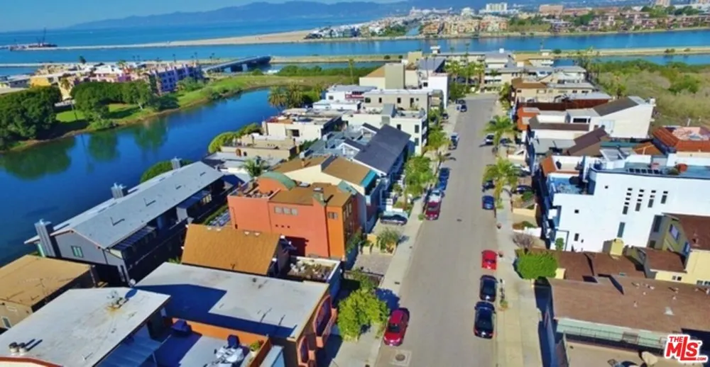 6656 Vista Del Mar #A Playa del Rey, CA 90293