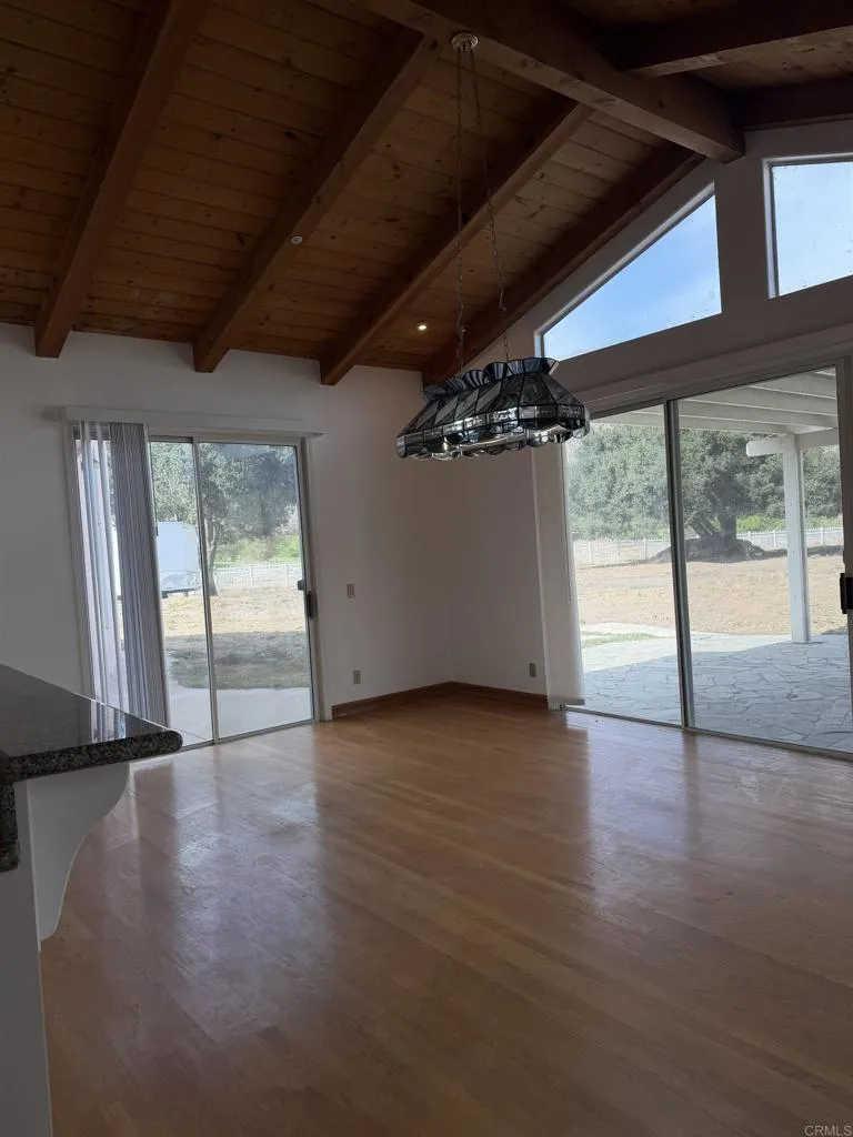 1555 Willow Glen Dr. El Cajon, CA 92019