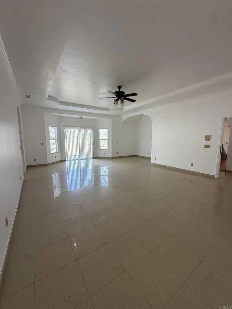 1555 Willow Glen Dr. El Cajon, CA 92019