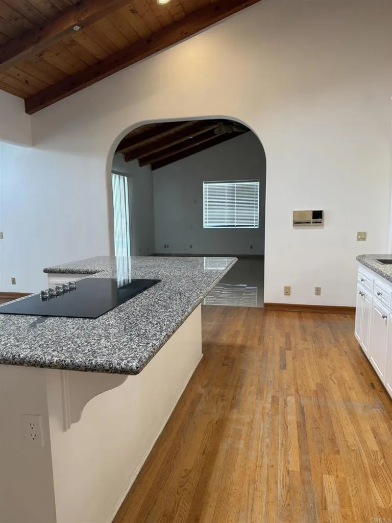 1555 Willow Glen Dr. El Cajon, CA 92019