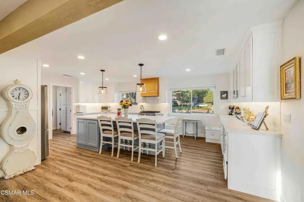 1025 Tuttle Avenue Simi Valley, CA 93065