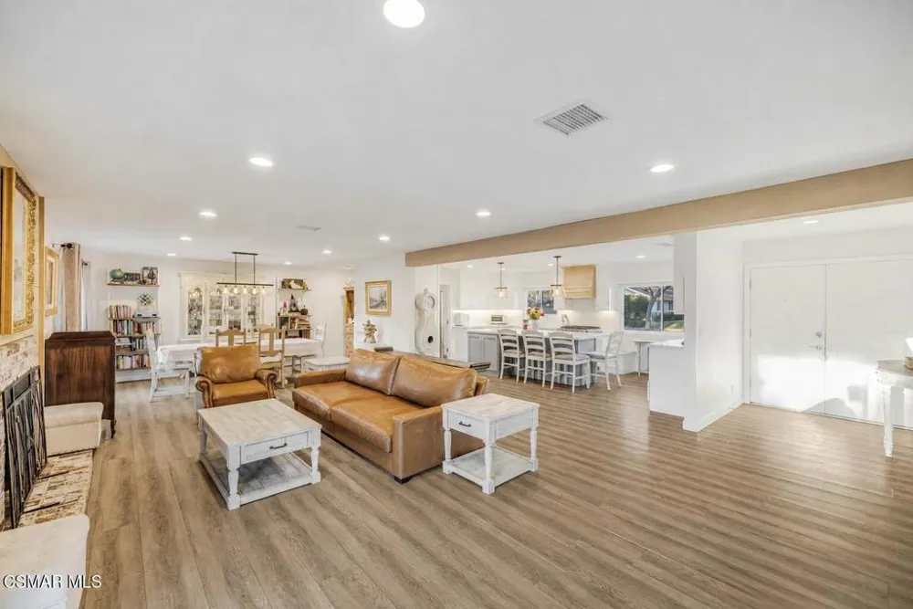 1025 Tuttle Avenue Simi Valley, CA 93065
