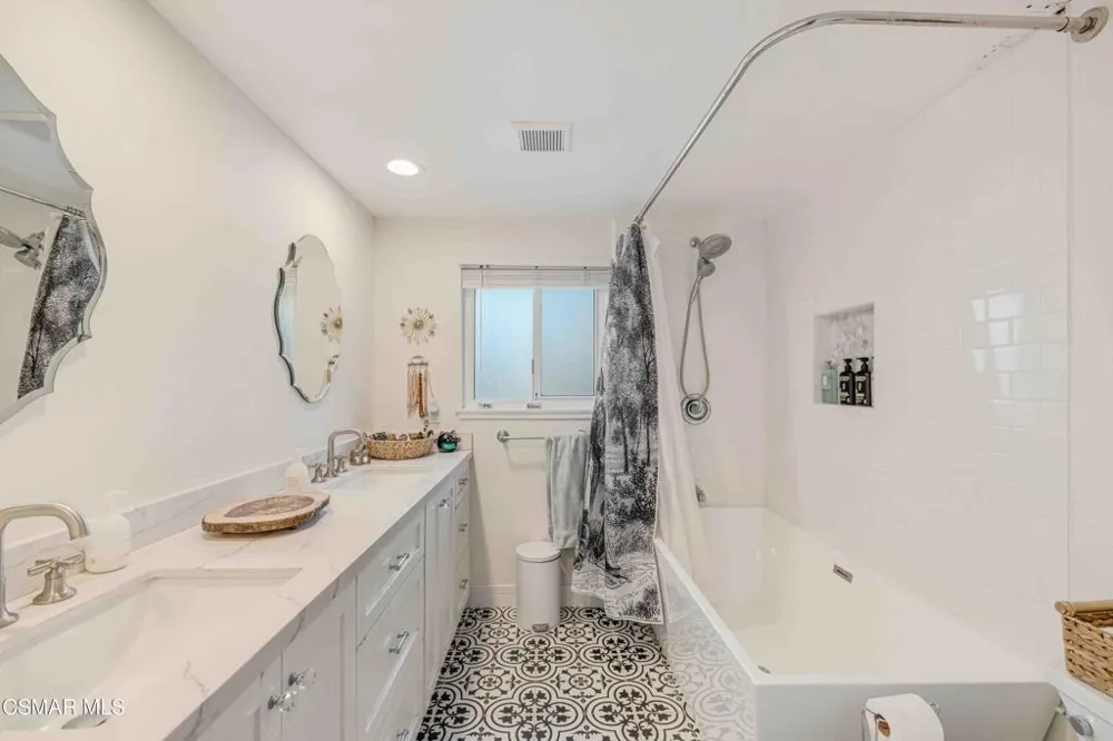 1025 Tuttle Avenue Simi Valley, CA 93065