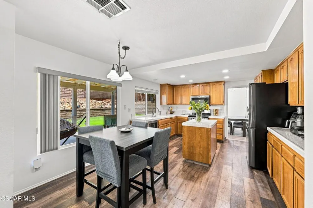 39749 Gorham Lane Palmdale, CA 93551