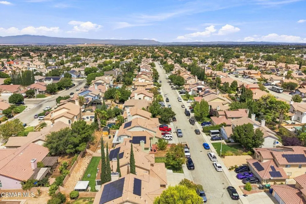39749 Gorham Lane Palmdale, CA 93551