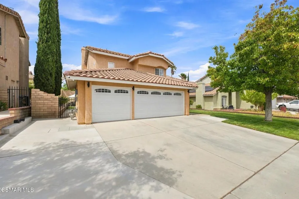 39749 Gorham Lane Palmdale, CA 93551
