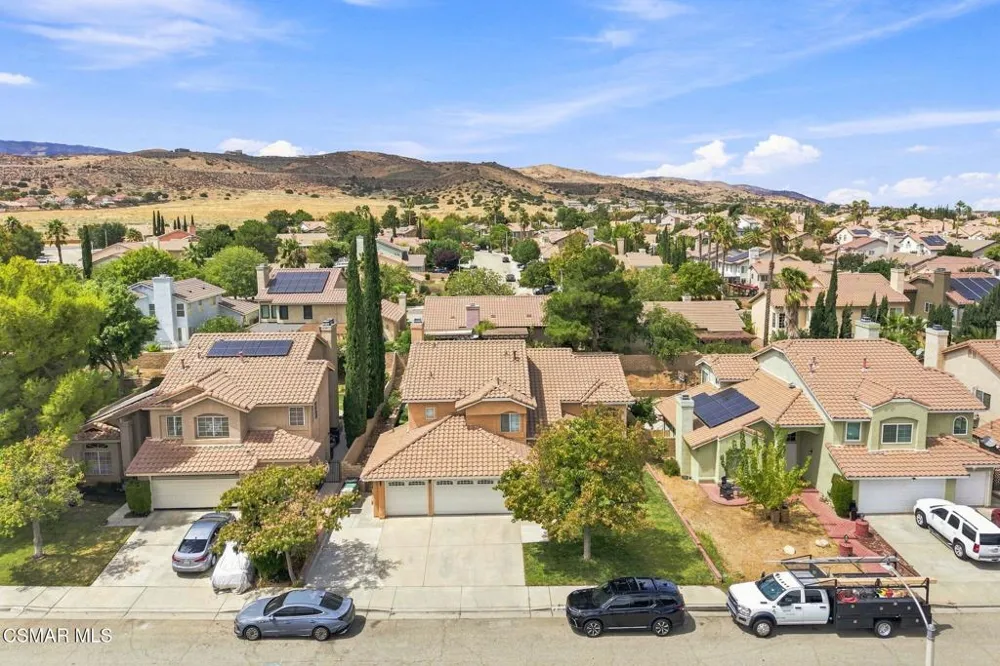 39749 Gorham Lane Palmdale, CA 93551
