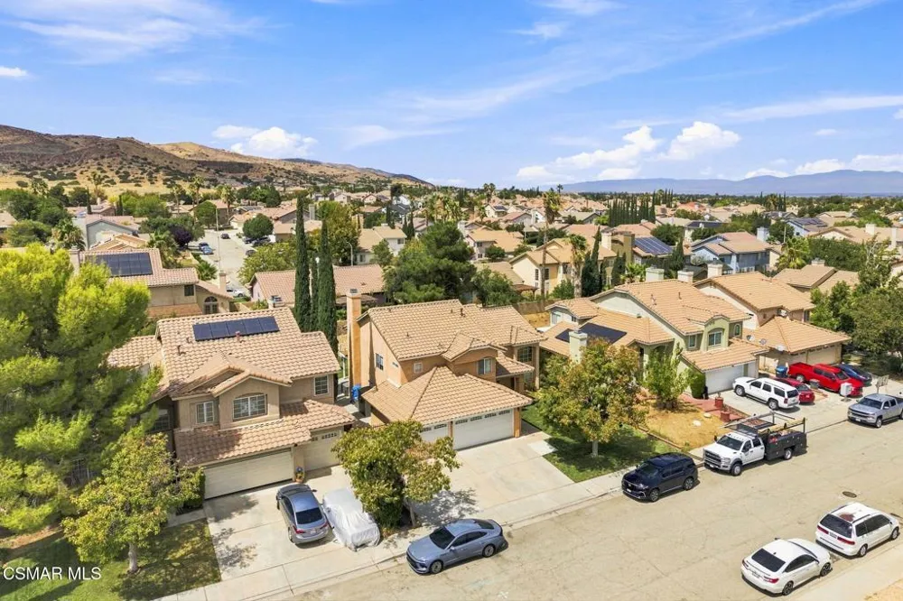 39749 Gorham Lane Palmdale, CA 93551
