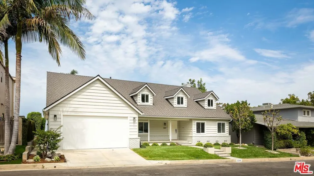 3109 Dona Susana Drive Studio City, CA 91604