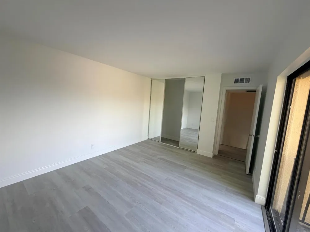 273 ARABIAN ROAD Palm Springs, FL 33461
