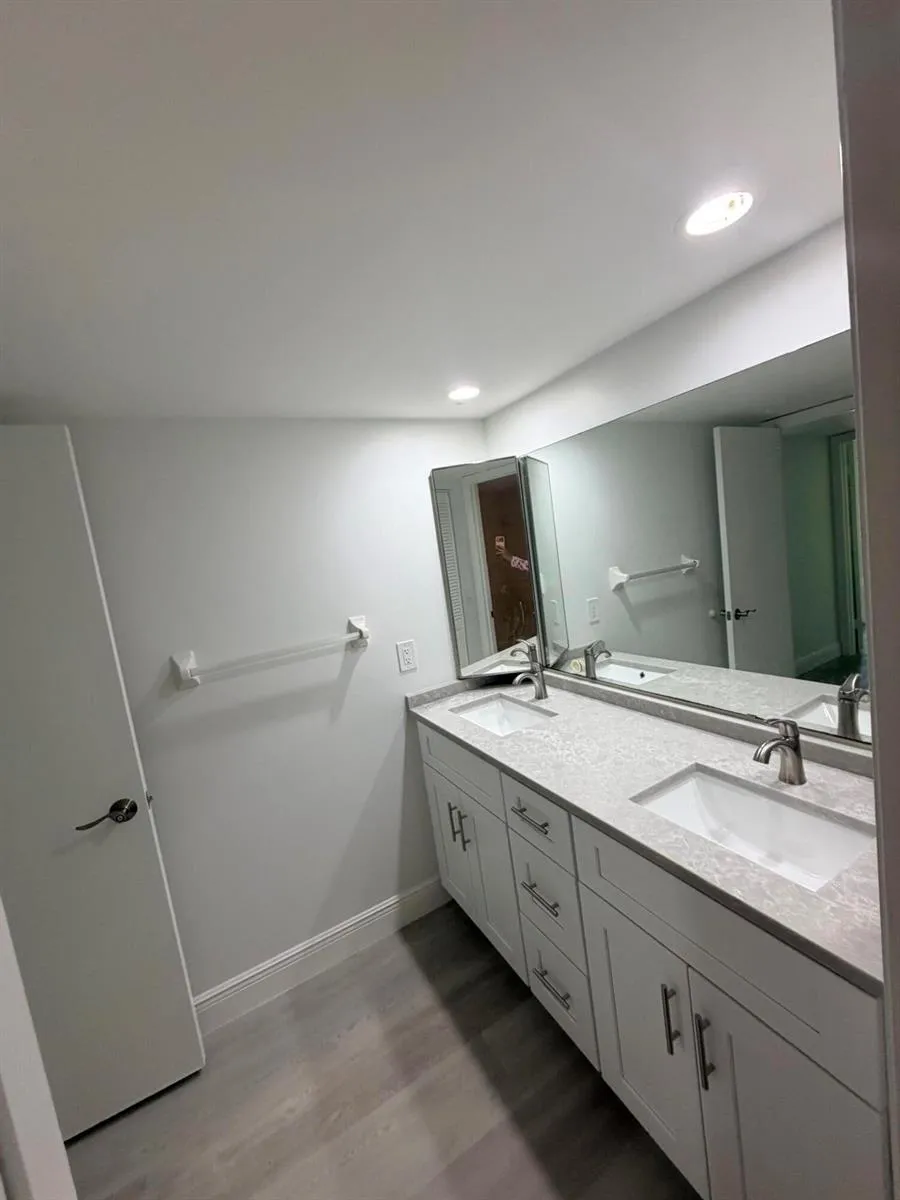 273 ARABIAN ROAD Palm Springs, FL 33461