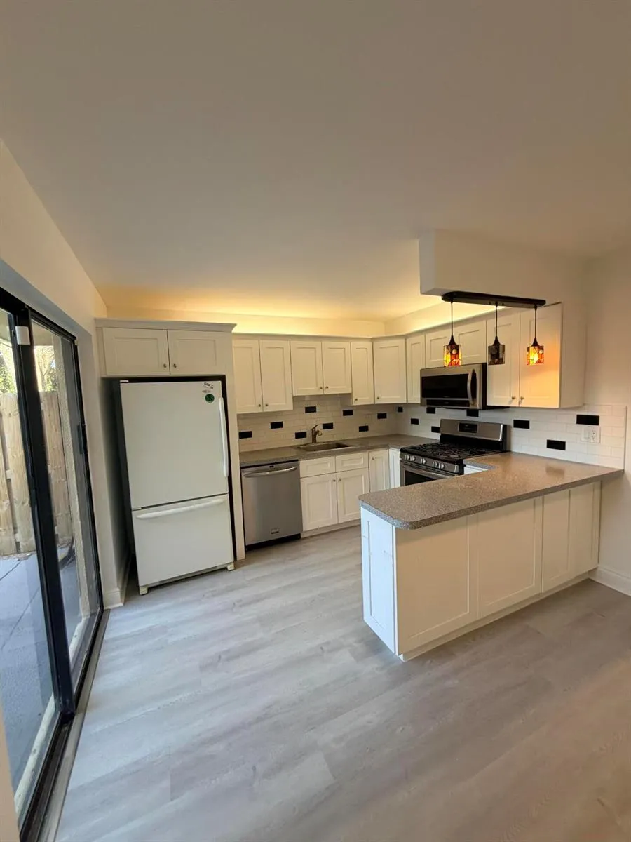 273 ARABIAN ROAD Palm Springs, FL 33461