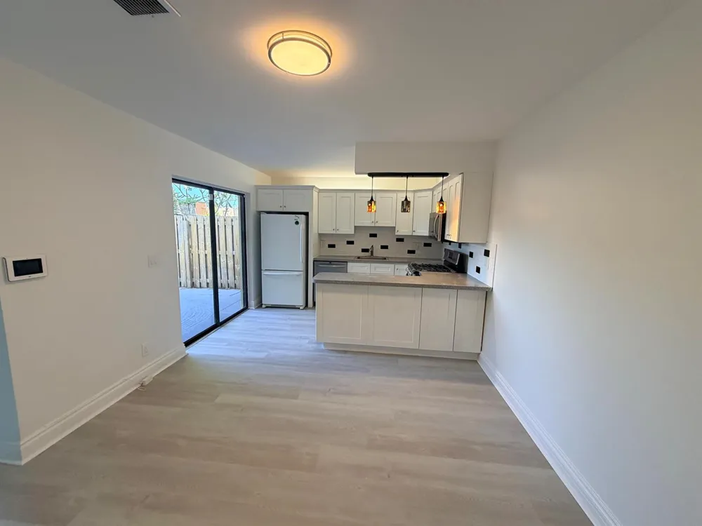 273 ARABIAN ROAD Palm Springs, FL 33461