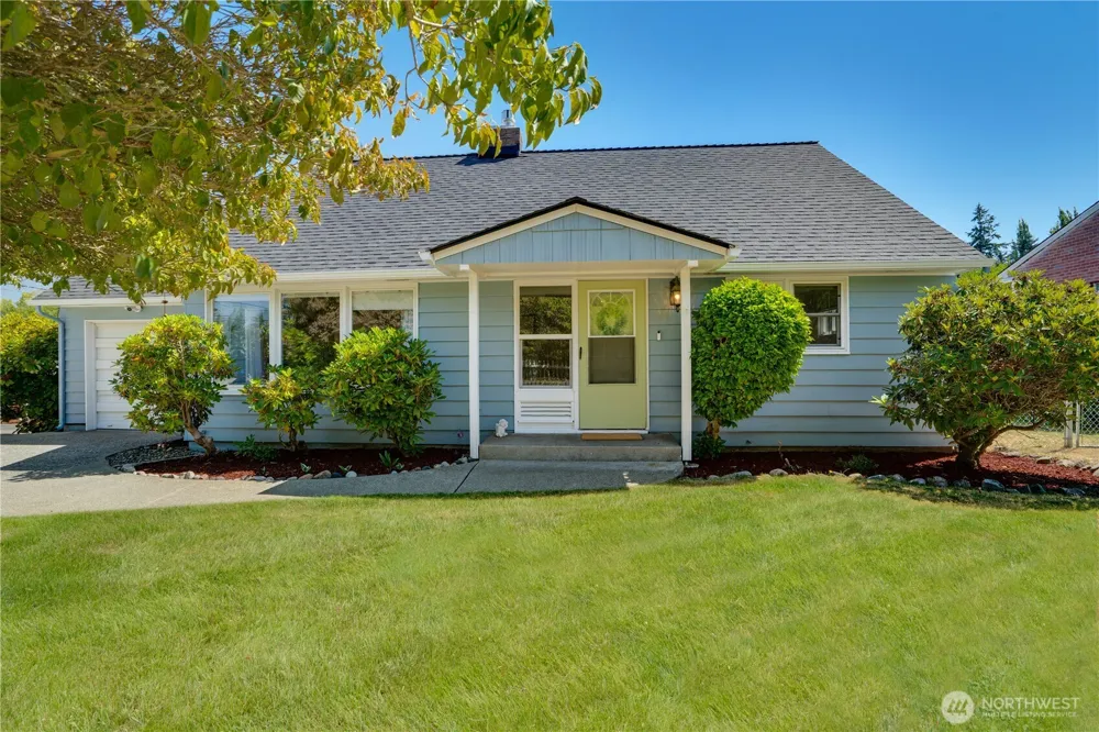 3307 Heather Place W University Place, WA 98466