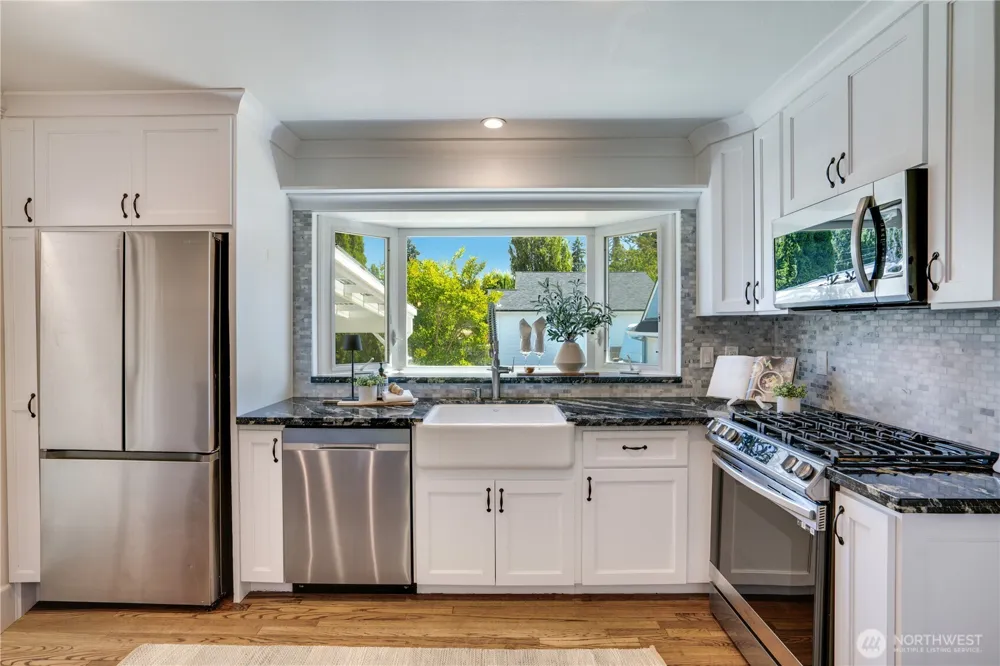 3307 Heather Place W University Place, WA 98466