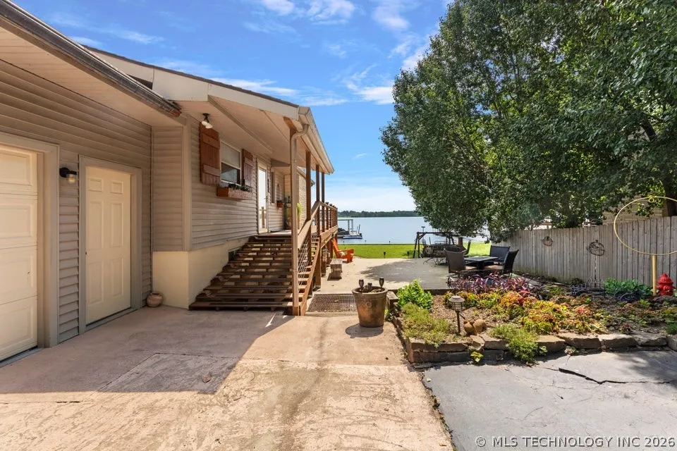 8823 Keller Road Grove, OK 74344