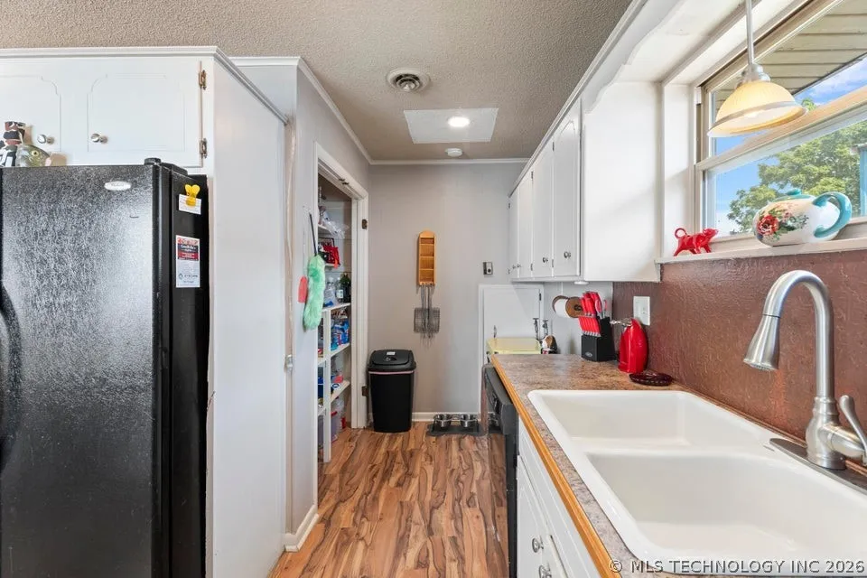 8823 Keller Road Grove, OK 74344