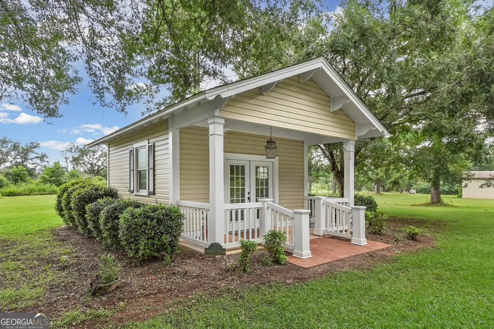2431 Tarva RD Albany, GA 31721