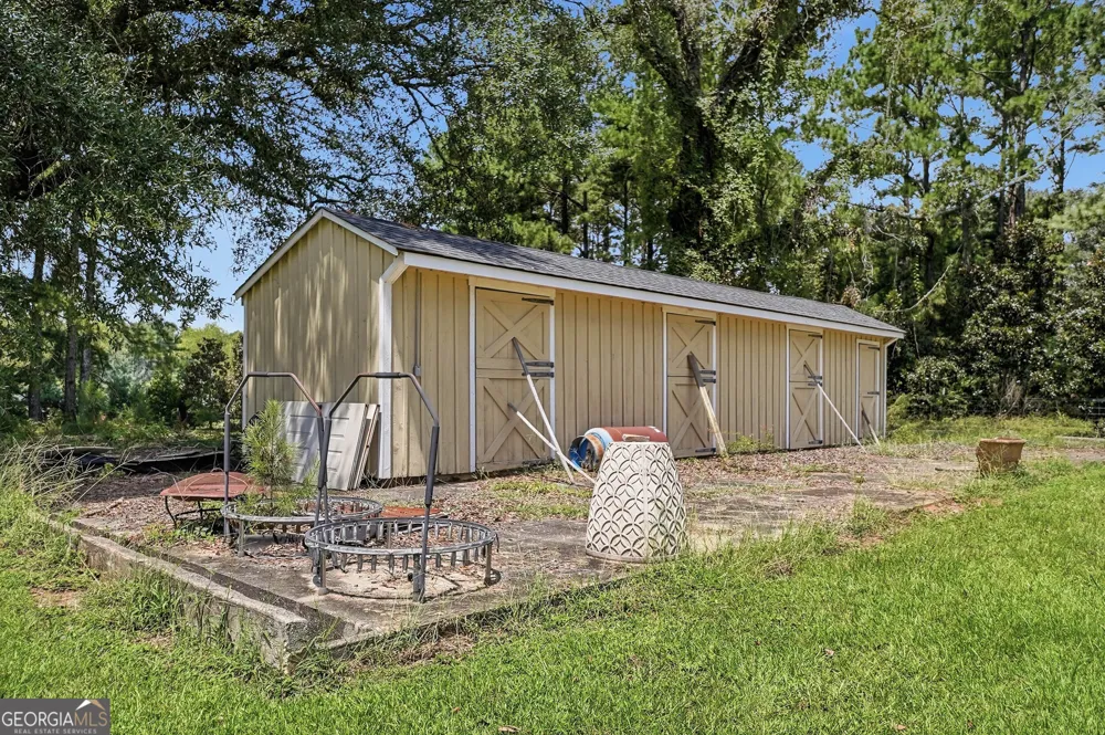 2431 Tarva RD Albany, GA 31721
