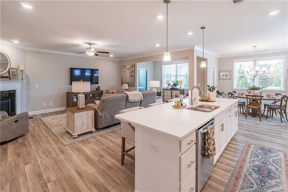 5107 Watchmans Cove Gainesville, GA 30504