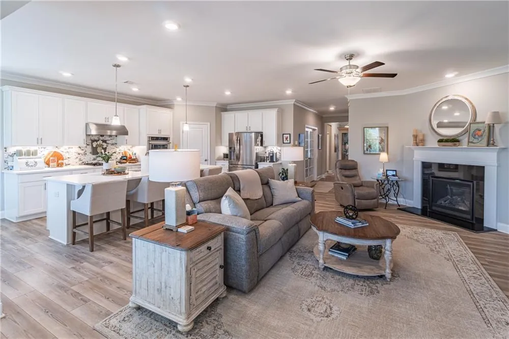 5107 Watchmans Cove Gainesville, GA 30504