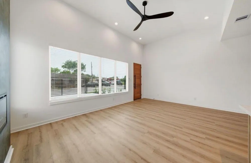 8203 Calhoun Road #A Houston, TX 77033