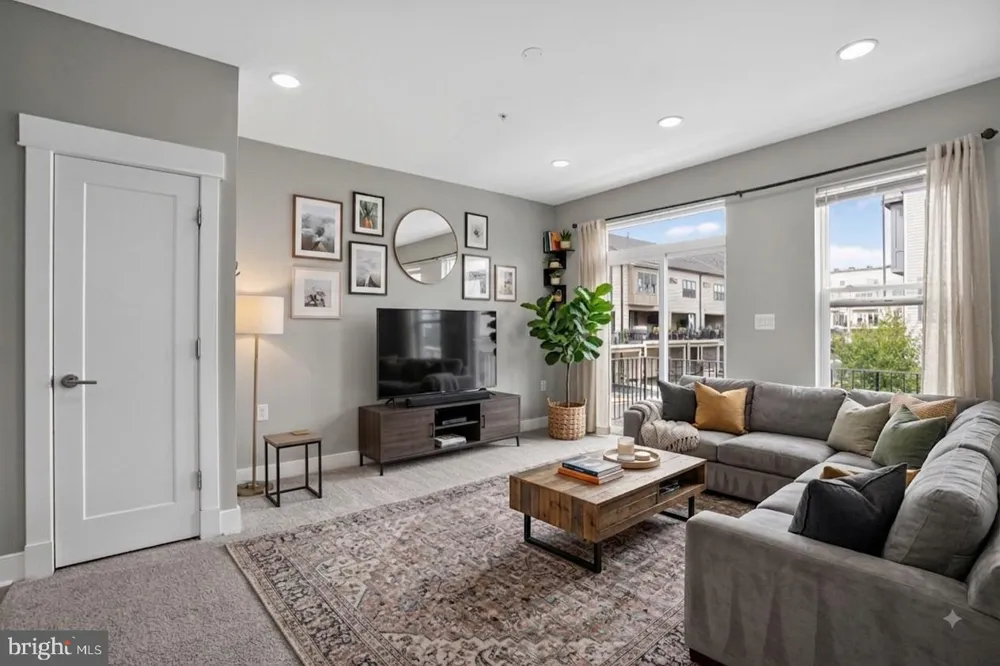 22964 CABRAL TERRACE Ashburn, VA 20148
