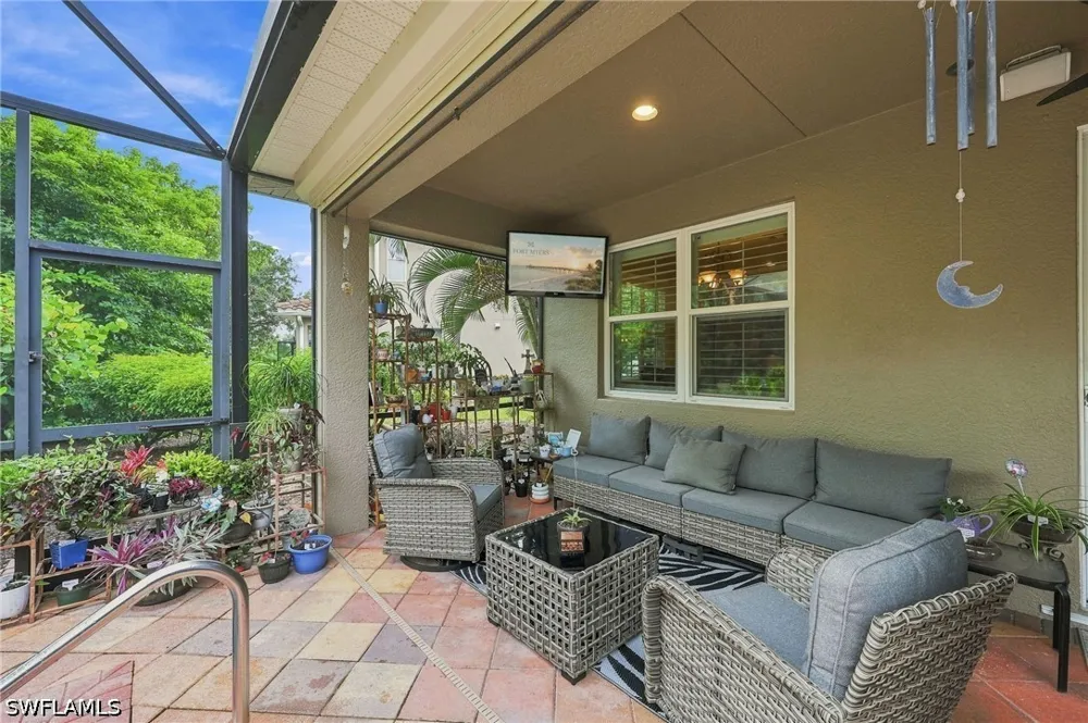 Maddelena Circle Estero, FL 33967