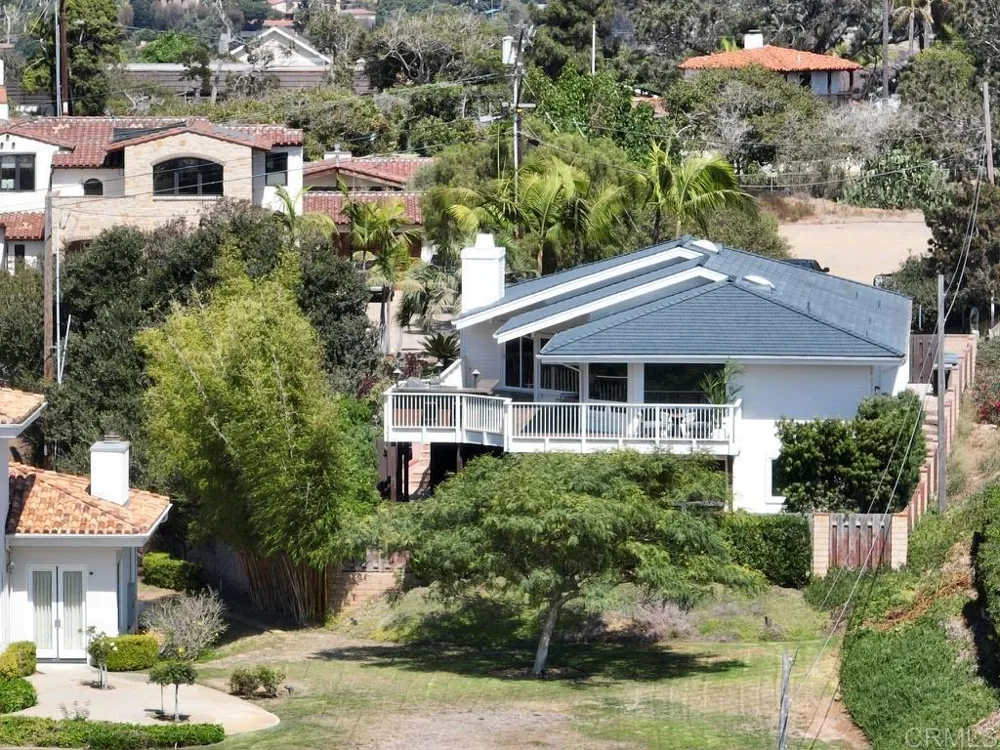 541 S Granados Avenue Solana Beach, CA 92075
