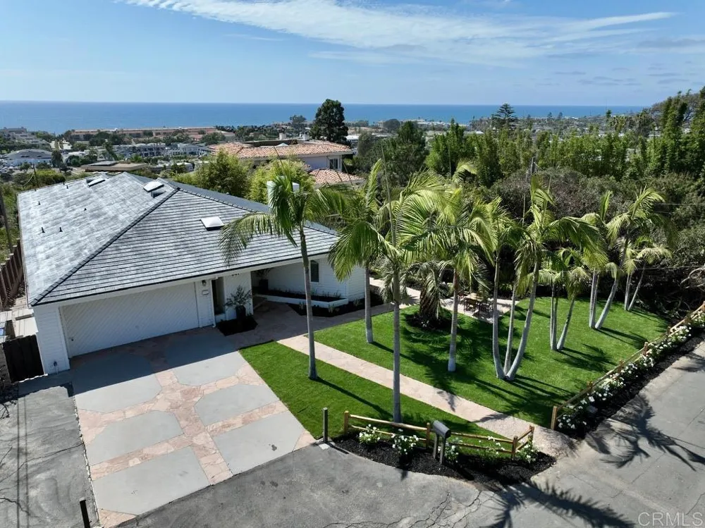 541 S Granados Avenue Solana Beach, CA 92075