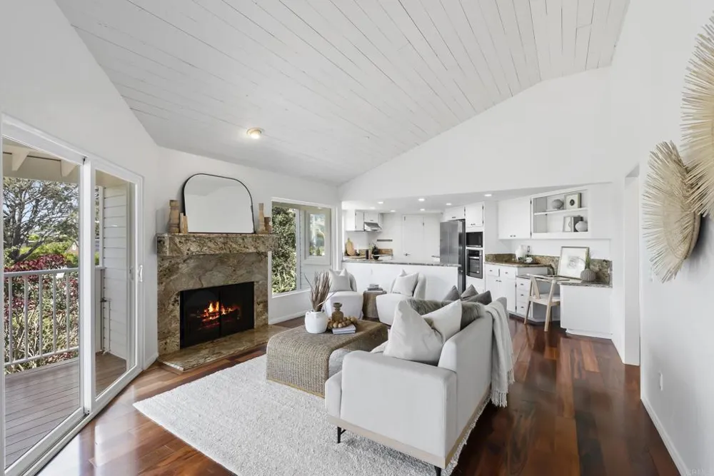 541 S Granados Avenue Solana Beach, CA 92075