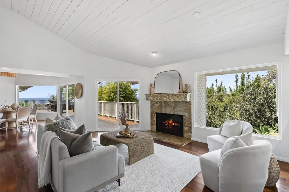 541 S Granados Avenue Solana Beach, CA 92075