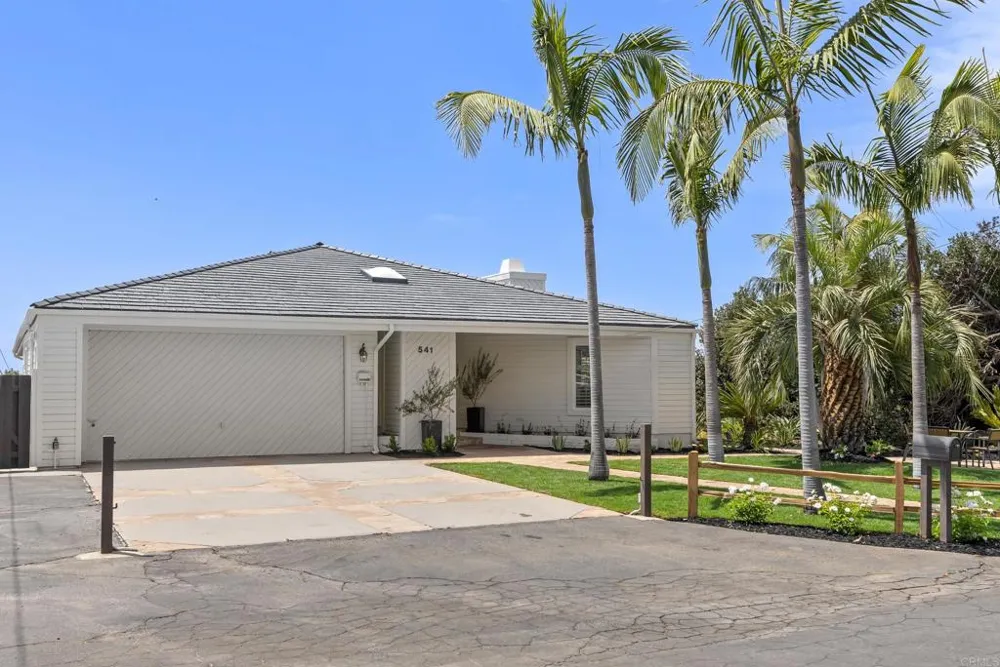 541 S Granados Avenue Solana Beach, CA 92075