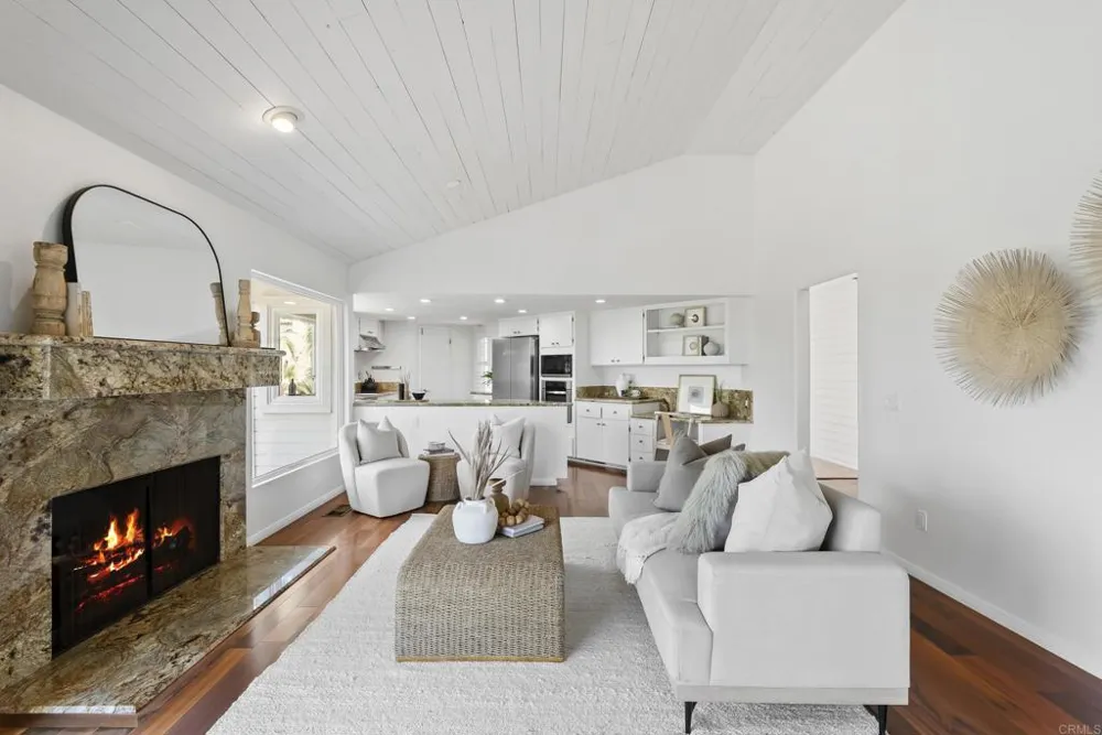 541 S Granados Avenue Solana Beach, CA 92075