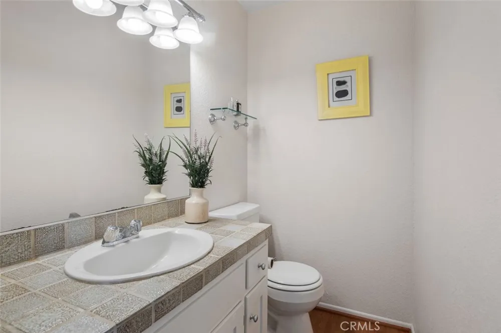 10365 Almayo Avenue #6 Los Angeles, CA 90064