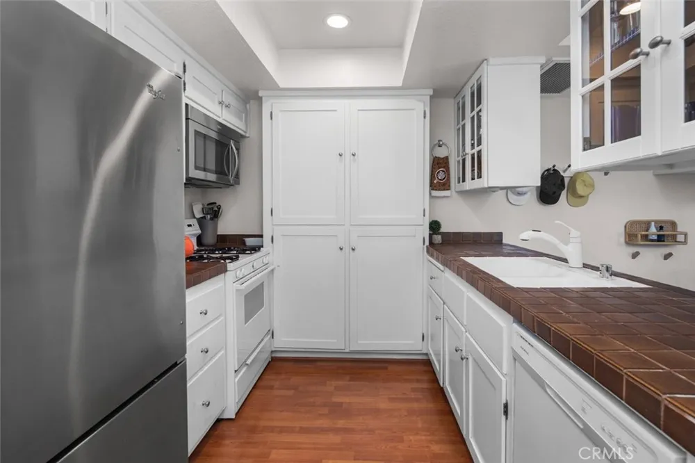 10365 Almayo Avenue #6 Los Angeles, CA 90064